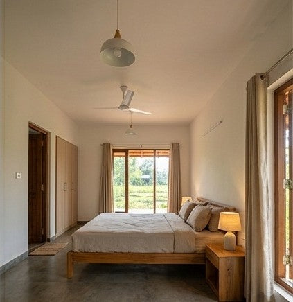 Tropical Flood-Responsive Residence